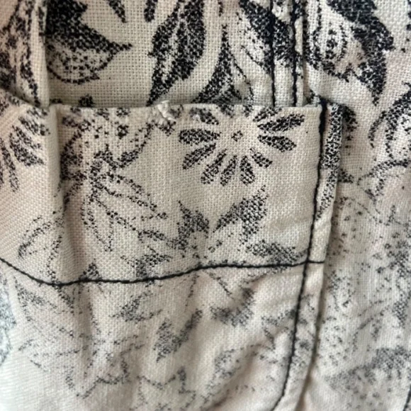 Distressed Floral Cropped Jacket Size L - Picture 3 of 5